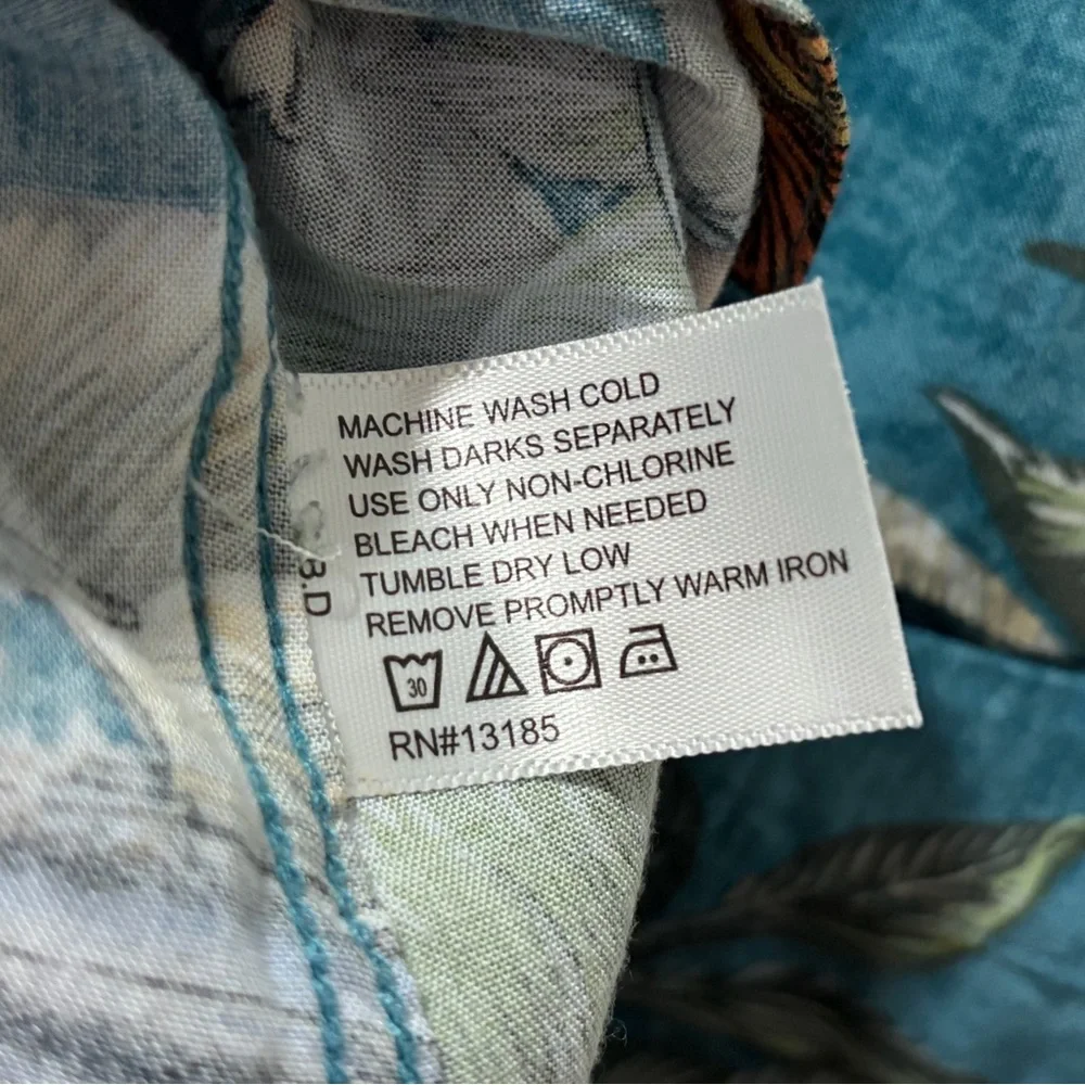 Campia Hawaiian Shirt - Picture 6 of 6